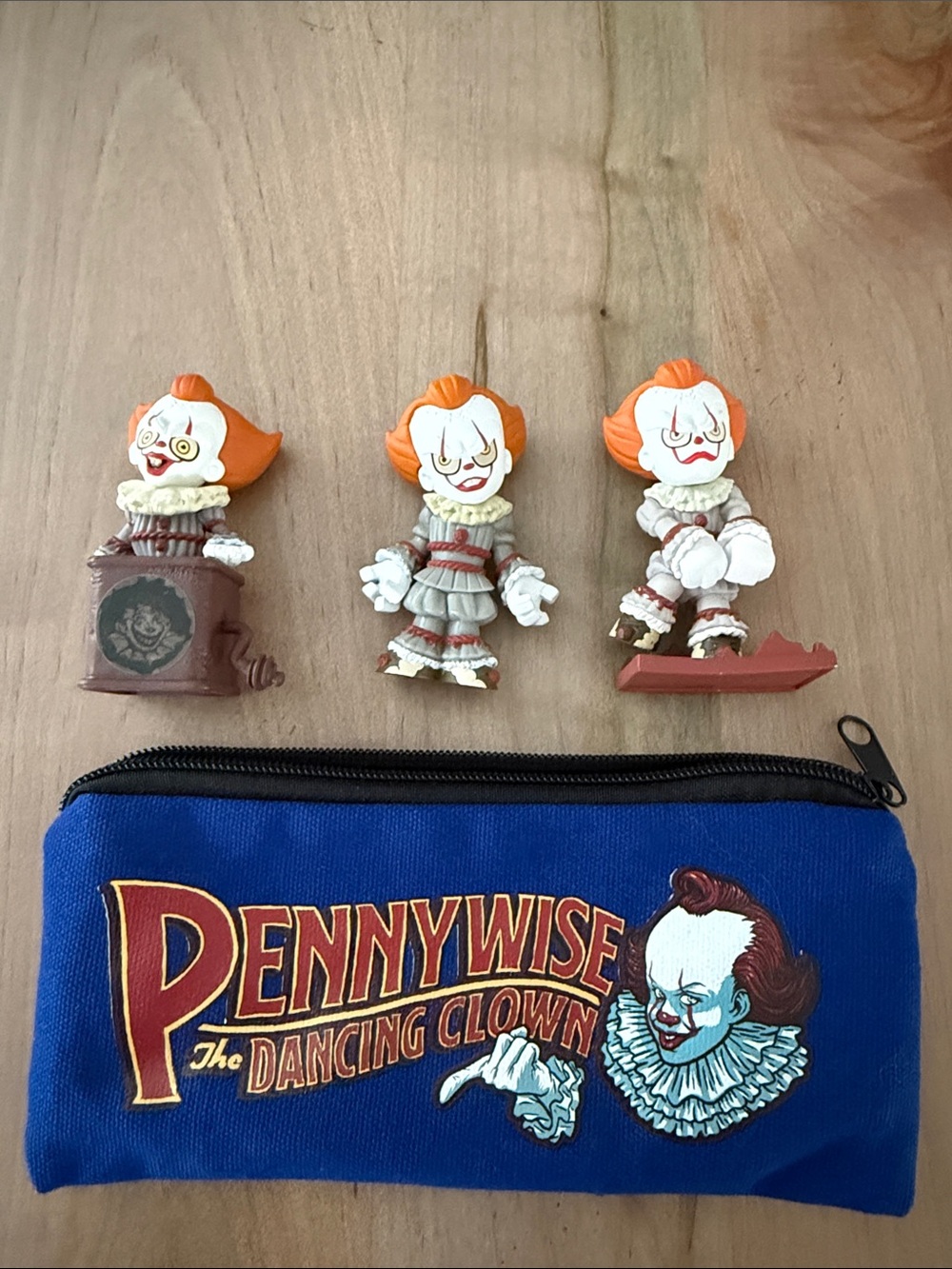 !it jeans Pennywise Clown Figure Set - Orange/White/Blue